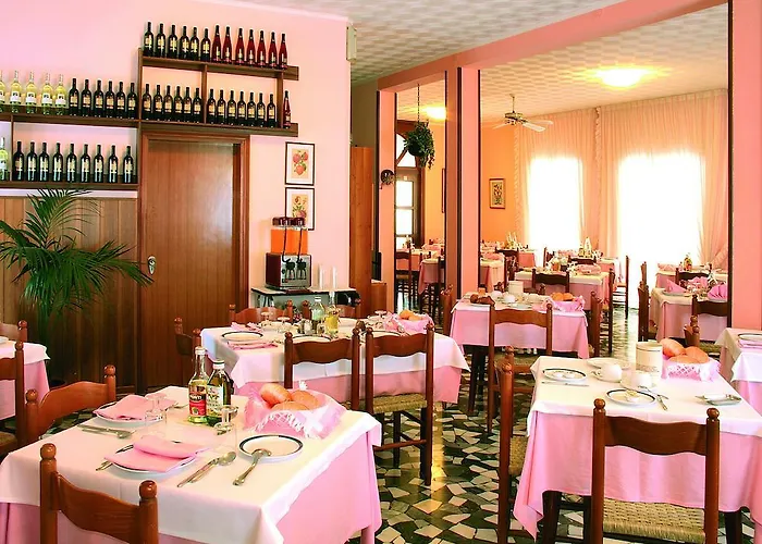 Edera Hotel 2*